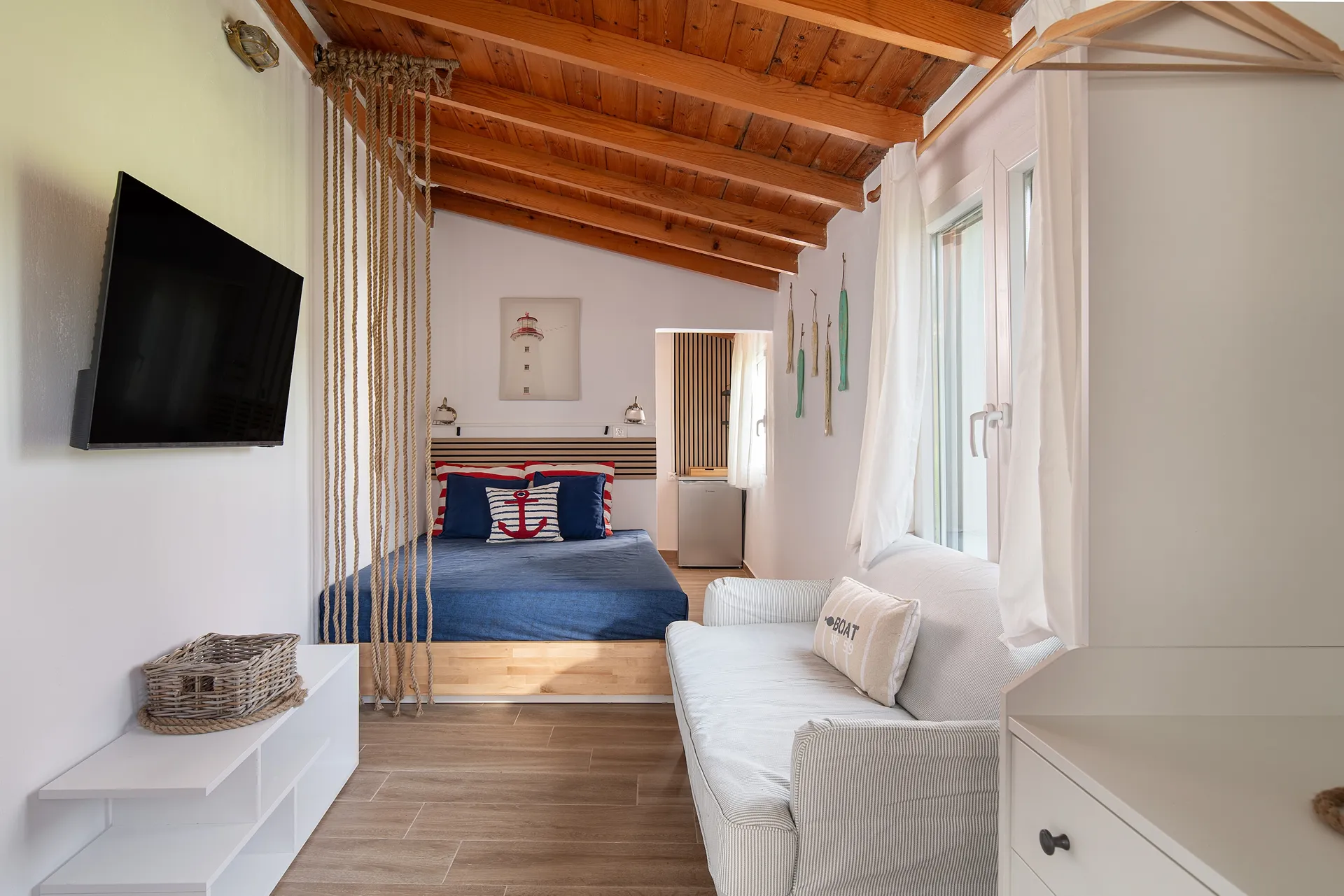 Nautical Toroni Rooms-Triple studio